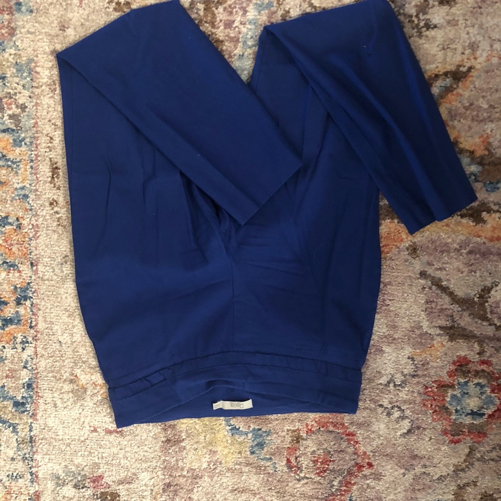 Dalia stretch/fitted work pant. Size 8.
